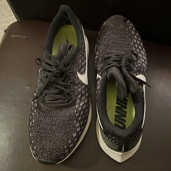 Nike Pegasus 35 Sneakers - Picture 4 of 6